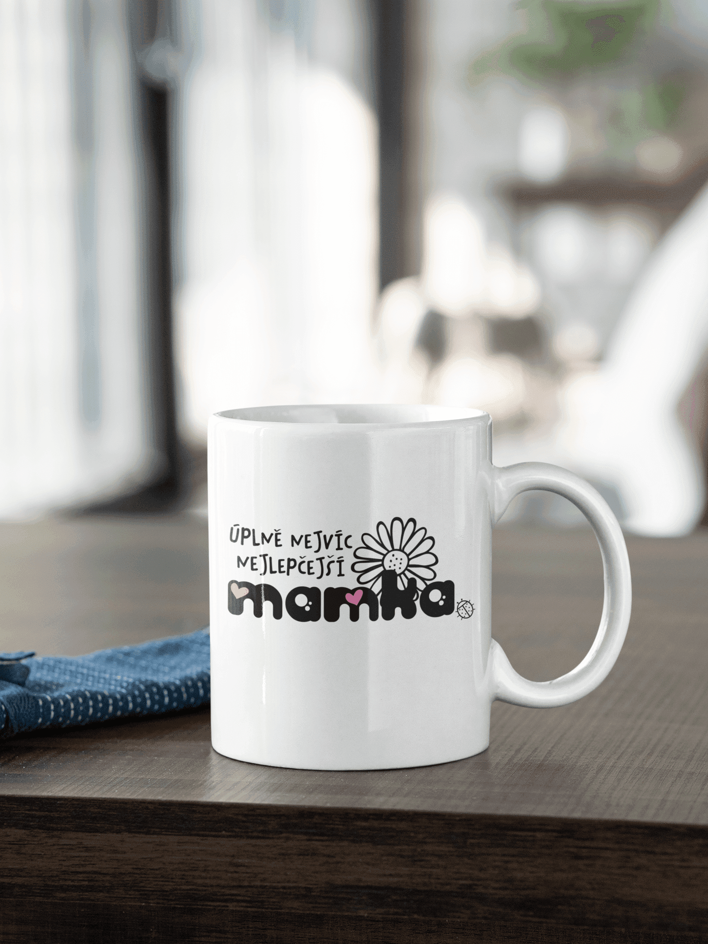uplne nejlepcejsi mamka hrnek min